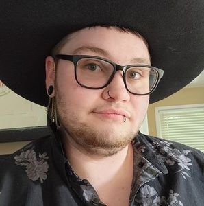 Meet your Posher, Felix